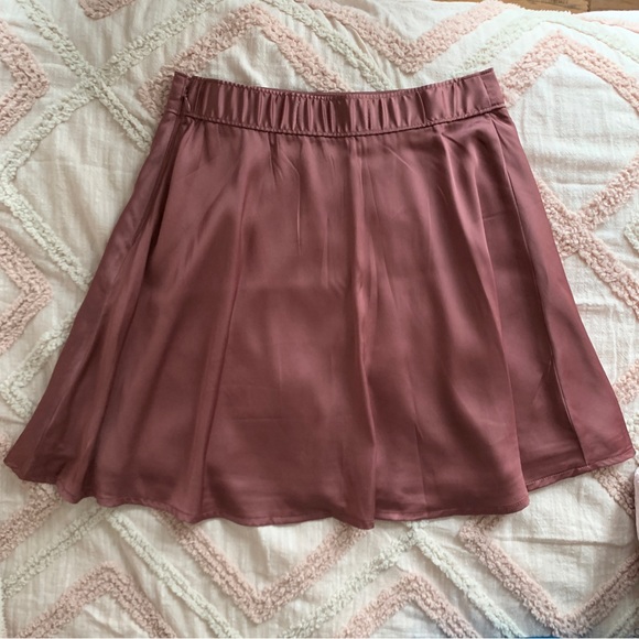 Mauve Satin Skirt - New, Unworn - Picture 4 of 4